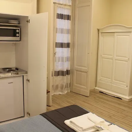 Bed & Breakfast Da Polly A Piazza Amedeo Napels