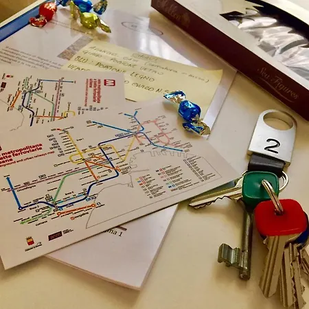 Da Polly A Piazza Amedeo לינה וארוחת בוקר נאפולי