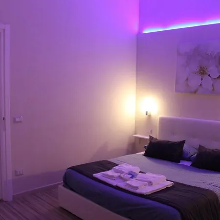 Bed & Breakfast Da Polly A Piazza Amedeo 2*
