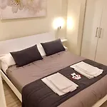 Da Polly A Piazza Amedeo Bed & Breakfast Napoli